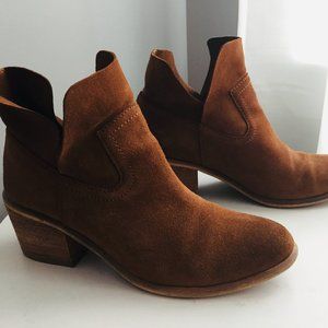 BP suede cognac booties